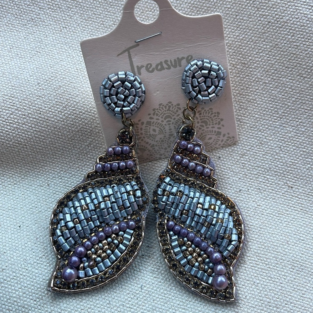 Treasure Beaded Bottle Dangle Earrings with I do NWT